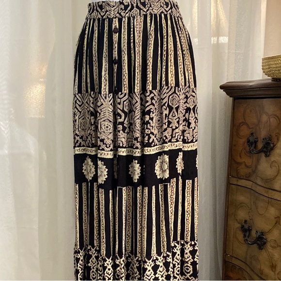 Whispers Dresses & Skirts - Black and White Embellished Pleated Maxi Skirt
